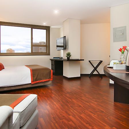 Nico Apartasuites Bogotá Zewnętrze zdjęcie