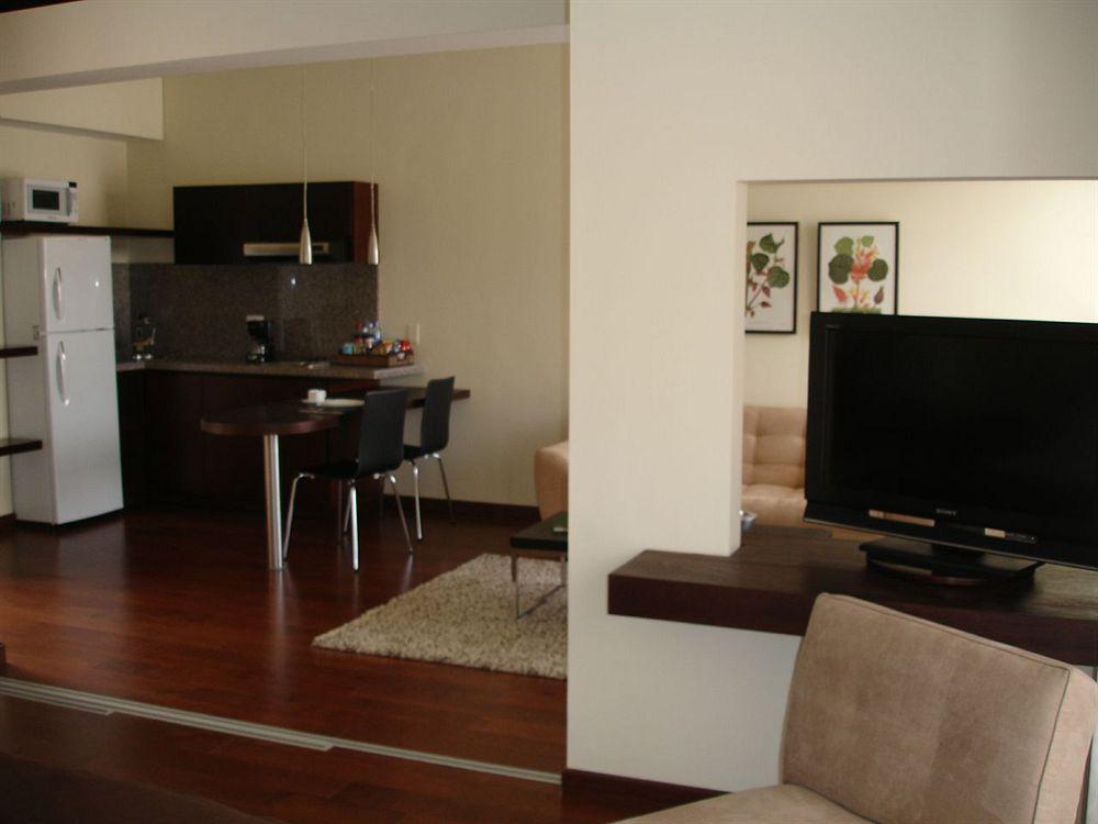 Nico Apartasuites Bogotá Zewnętrze zdjęcie